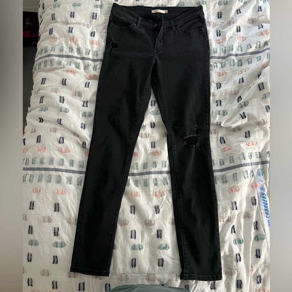 Levi 711 skinny black